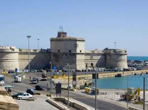 Il porto di Civitavecchia