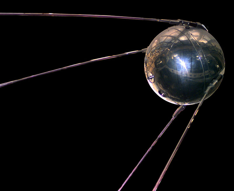 Copia dello Sputnik 1 conservata nel National Air and Space Museum di Washington (immagine di pubblico dominio)